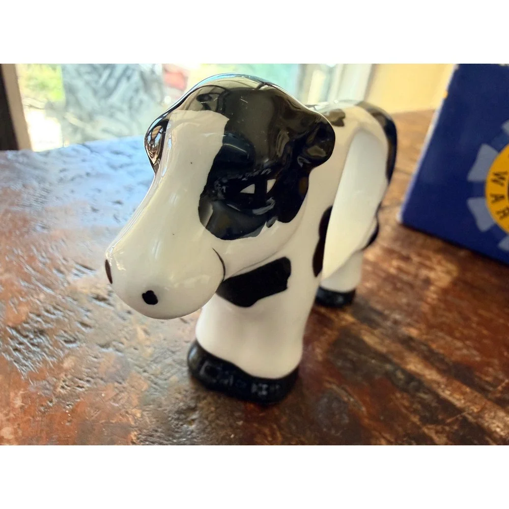 Boston Warehouse Cow Napkin Rings Set of 8 Ceramic Farmcore 1993 4in Black White
